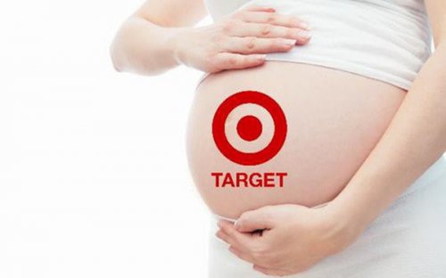 [Marketing thời 4.0] Khi siêu thị “phát giác” nữ sinh có thai trước cả… cha của cô gái
