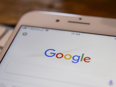 Google Search thêm tên trang web và logo vào trang kết quả tìm kiếm